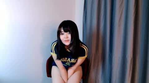 Minji online show from March 17, 1:05 pm