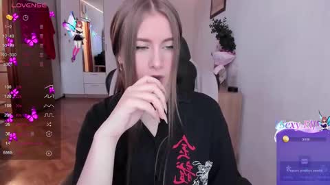 Lisa online show from January 22, 8:07 am