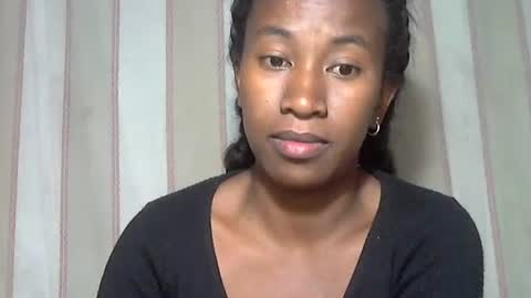 minouch211907 online show from November 18, 8:56 pm