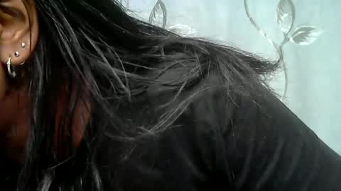 minouch211907 online show from April 12, 4:00 pm