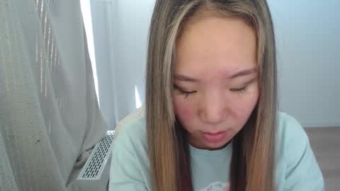 mira_g online show from October 7, 11:39 am