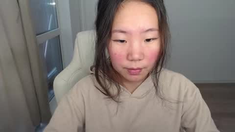 mira_g online show from February 12, 8:16 am