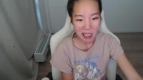 mira_g online show from October 10, 1:50 pm