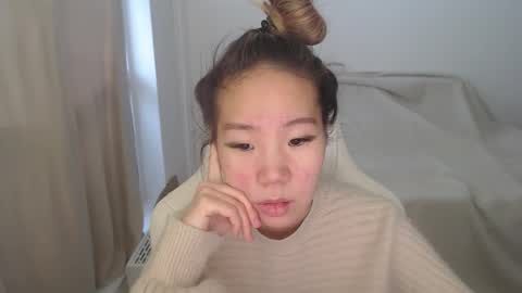 mira_g online show from December 15, 9:27 am