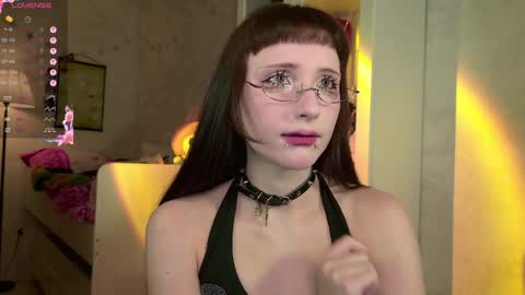 Mira online show from April 5, 10:07 pm