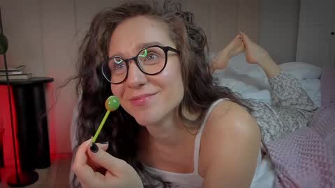 Mira online show from January 17, 10:45 pm