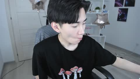              online show from January 25, 10:40 am