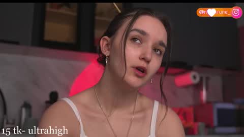 mirarune online show from February 8, 1:36 pm