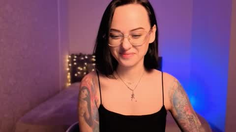 MiraSkyy online show from January 9, 9:20 pm