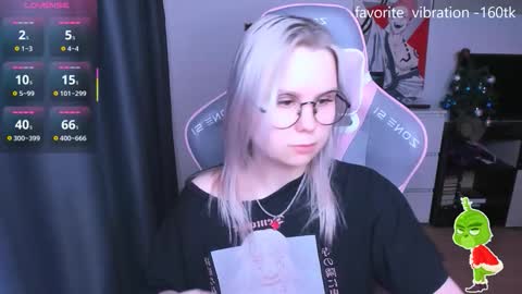 Kira online show from January 13, 9:00 pm