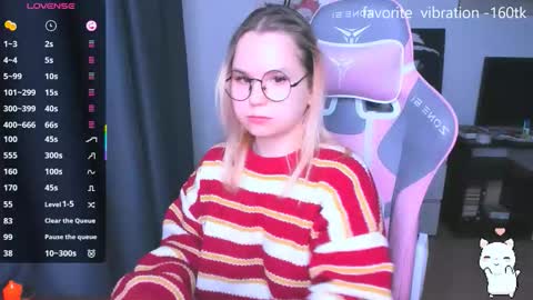 Kira online show from November 24, 8:07 pm