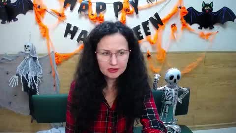 Miroslava Happi online show from October 30, 8:15 am