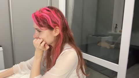 Molly online show from September 21, 5:50 pm