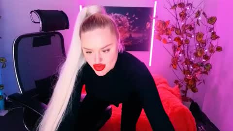 miss_alice_silver online show from October 19, 4:44 pm