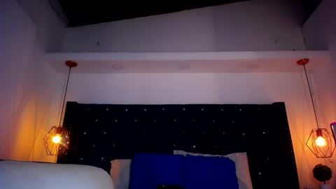 miss_ariss online show from November 29, 7:27 am