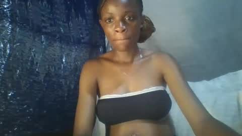 miss_belllo online show from February 17, 5:14 am