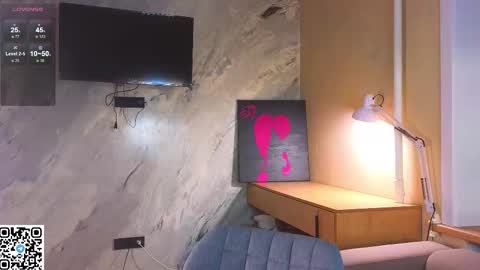 Sandy online show from November 2, 12:21 am