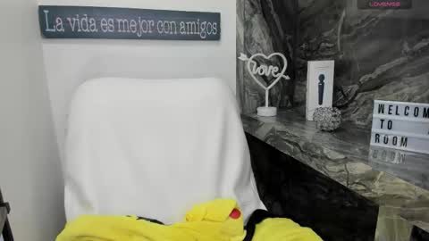 Danika online show from November 6, 11:02 am