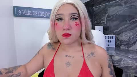 Danika online show from November 11, 11:12 am