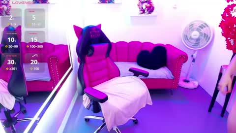 Melanie online show from June 10, 12:26 pm