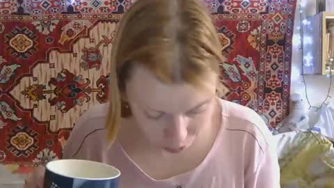 Elis online show from March 24, 11:05 am