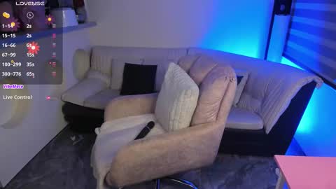 insta    online show from February 21, 3:09 am