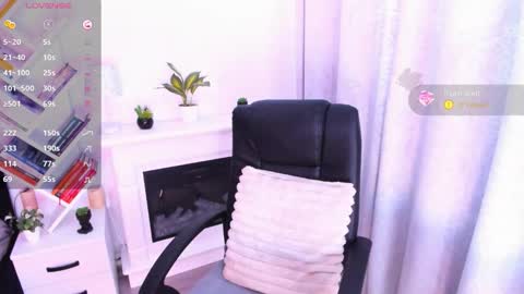 miss_jollie online show from October 4, 8:34 am