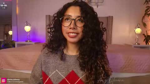 Amy Olivera online show from October 22, 1:35 pm