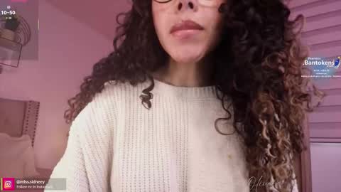 Amy Olivera online show from October 20, 1:05 pm