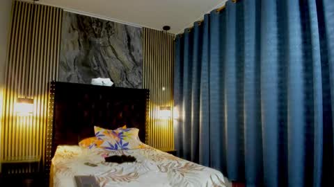 miss_sophiaxxx online show from March 18, 6:30 am