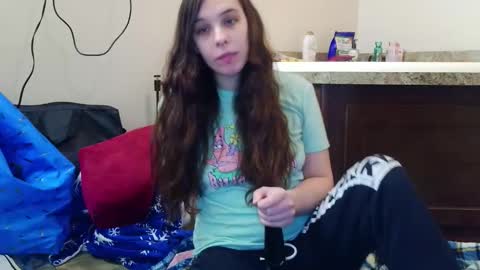 Bella online show from February 18, 3:56 pm