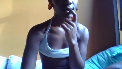 Snapshot of missandromeda_ chatting on September 21, 12:53 pm missandromeda_ online show from September 21, 12:53 pm