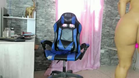 missdeborah20 online show from December 5, 2:59 pm