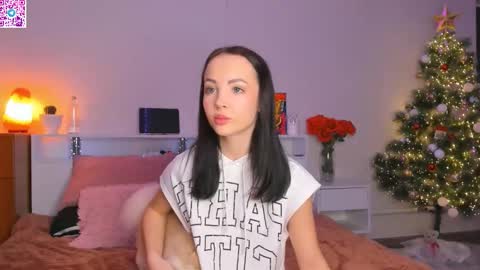 Hello dear my name Elisa online show from December 17, 9:54 pm