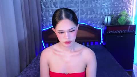 im your queen steffie online show from July 2, 1:38 pm