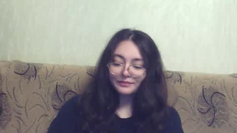 missis mona online show from October 5, 7:10 pm