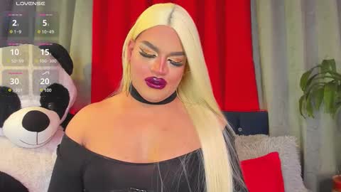 kassandra lazcano online show from November 7, 1:41 am