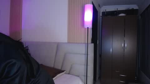 Miss Loise online show from March 3, 7:37 am