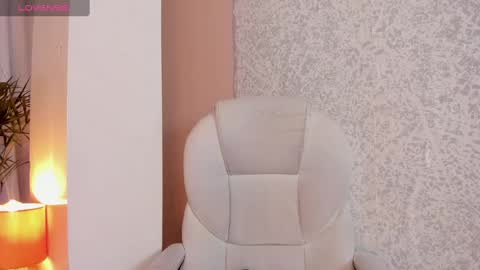 i am lyn online show from February 22, 3:34 am