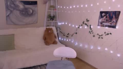 Li  online show from March 22, 3:16 pm