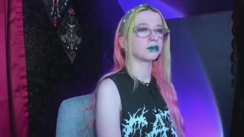 Mistress Nikki Vill online show from March 4, 2:17 am