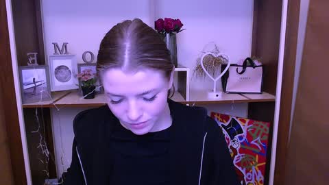 Olivia online show from December 24, 12:11 pm