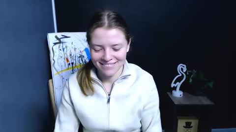 Olivia online show from November 20, 2:03 pm