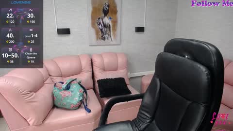 Penelope online show from March 12, 12:04 pm