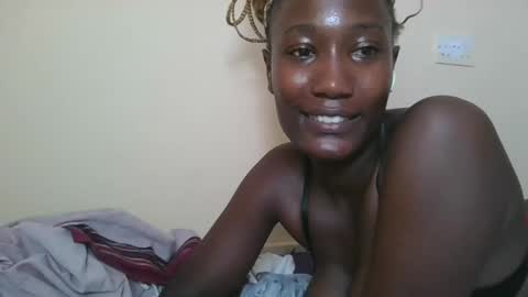 pretty gal online show from March 12, 1:30 pm