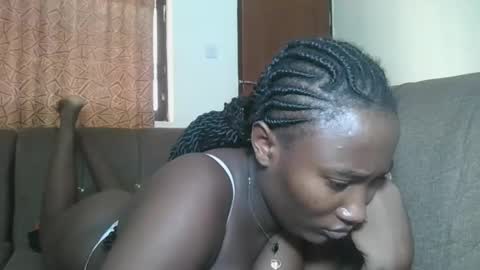 pretty gal online show from April 15, 6:06 am