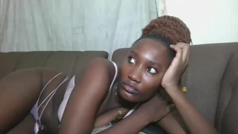 pretty gal online show from September 11, 6:09 pm