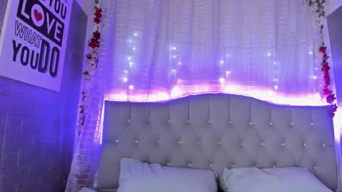 Tutti online show from February 26, 7:39 pm