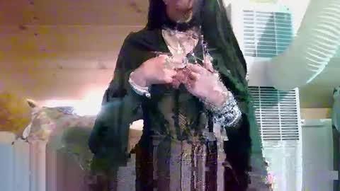 Miss Versatile online show from May 7, 3:24 am
