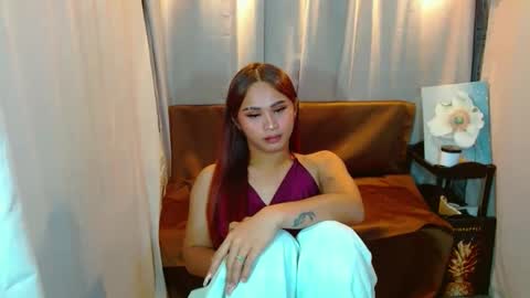 SweetViolet online show from February 8, 9:13 am